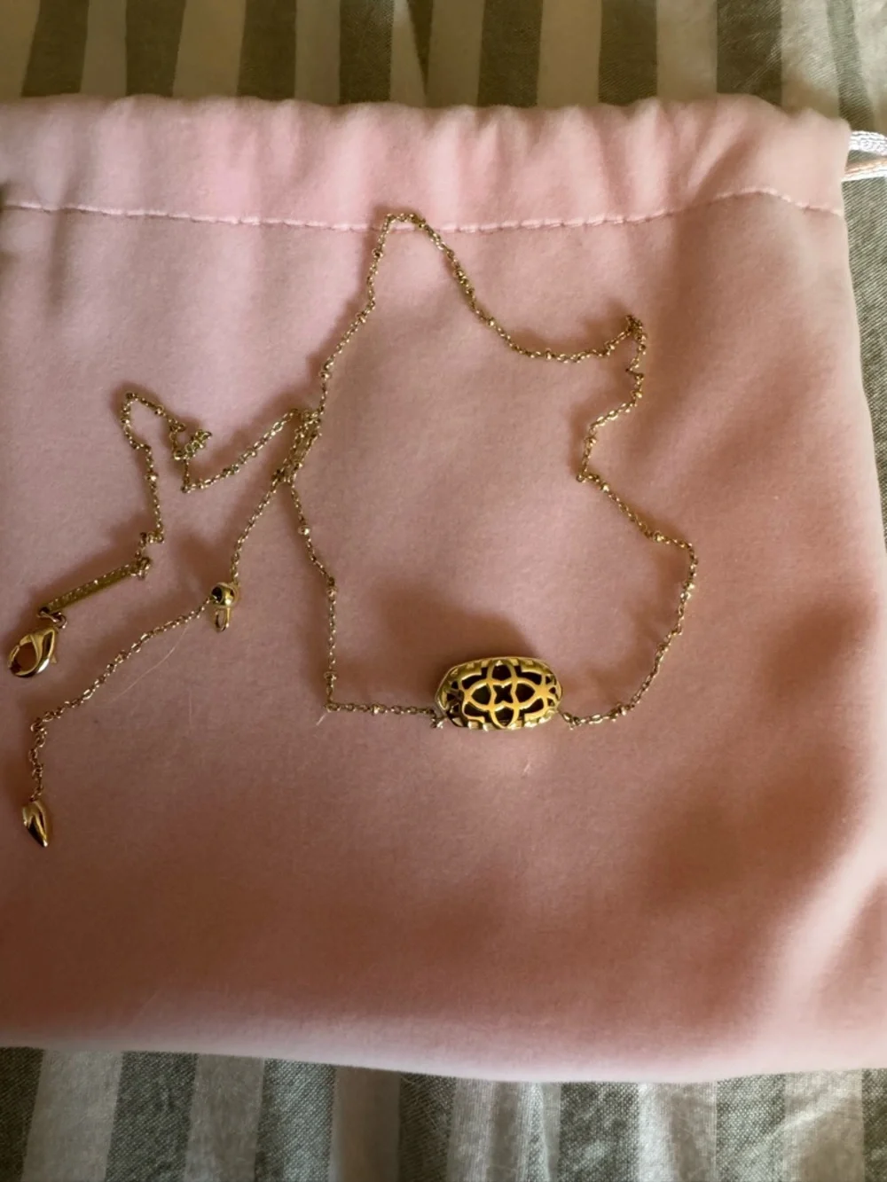 Kendra Scott Gold Necklace with Fuchsia Druzy Pendant - Picture 5 of 5